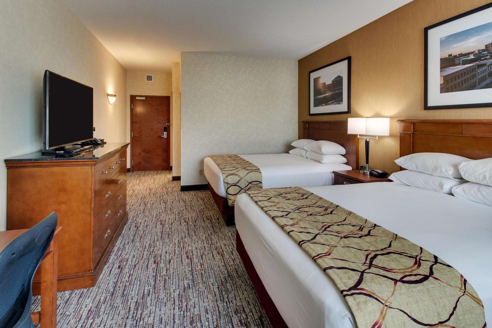 Drury Inn & Suites Меридиан Екстериор снимка