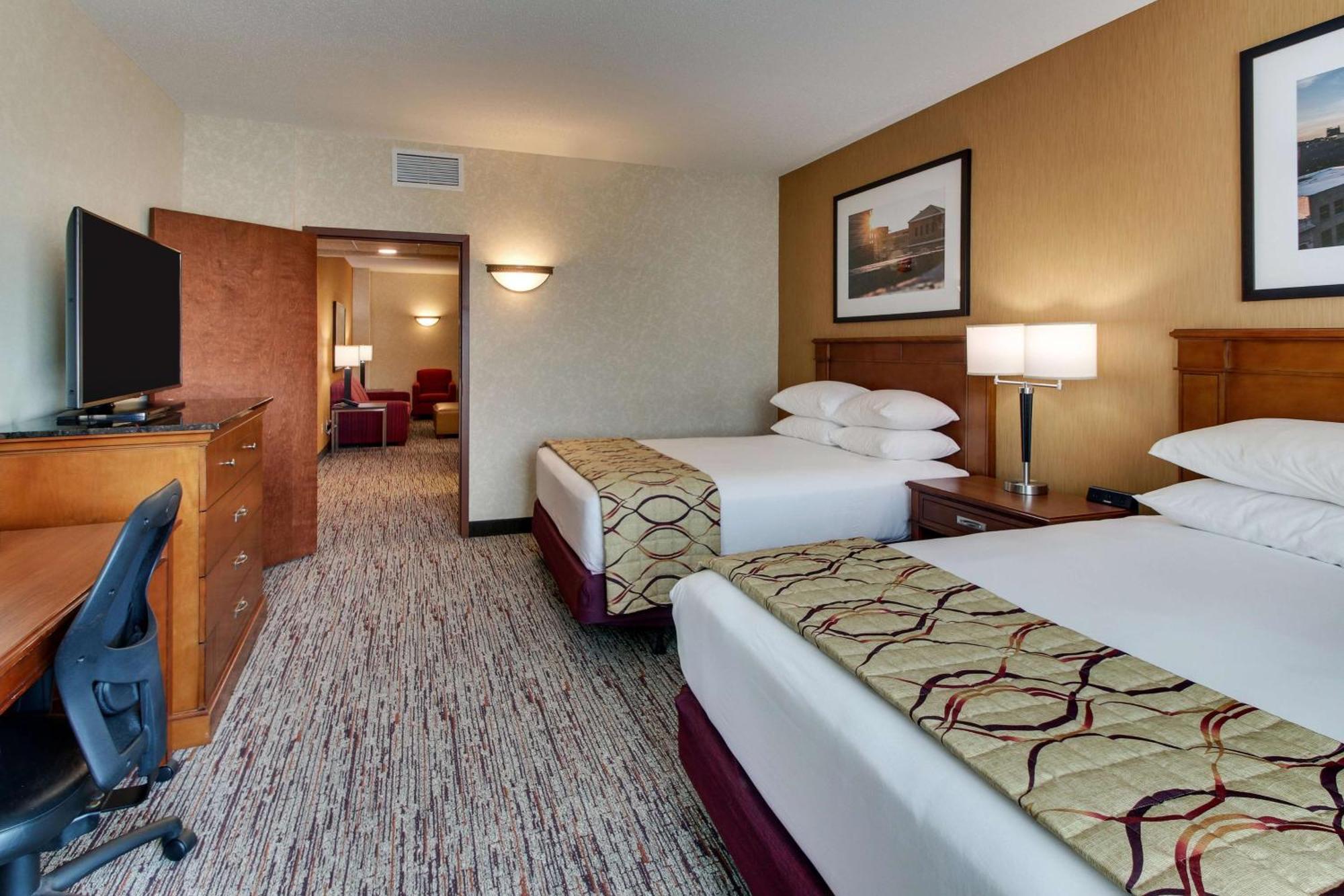 Drury Inn & Suites Меридиан Екстериор снимка