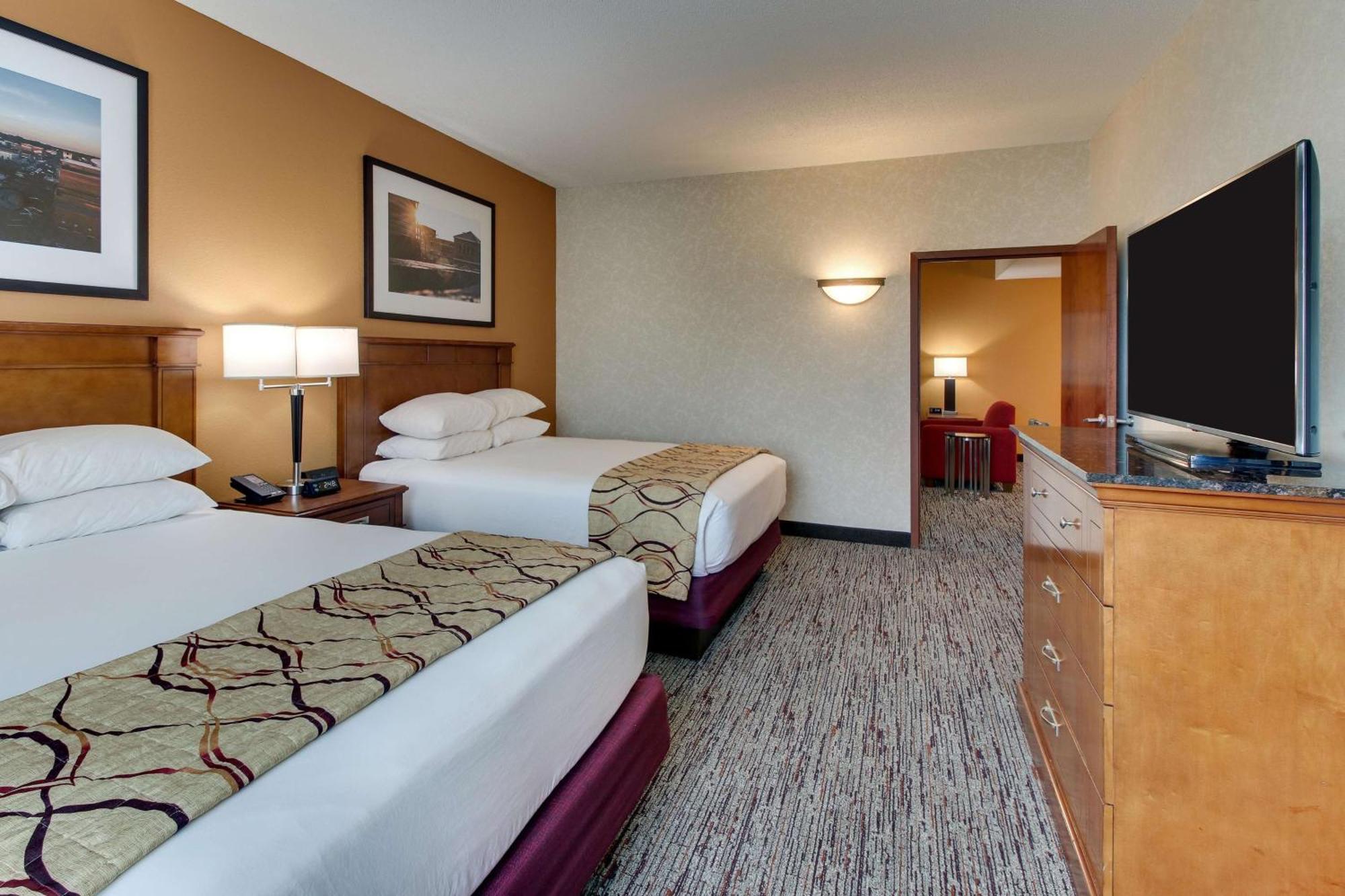 Drury Inn & Suites Меридиан Екстериор снимка