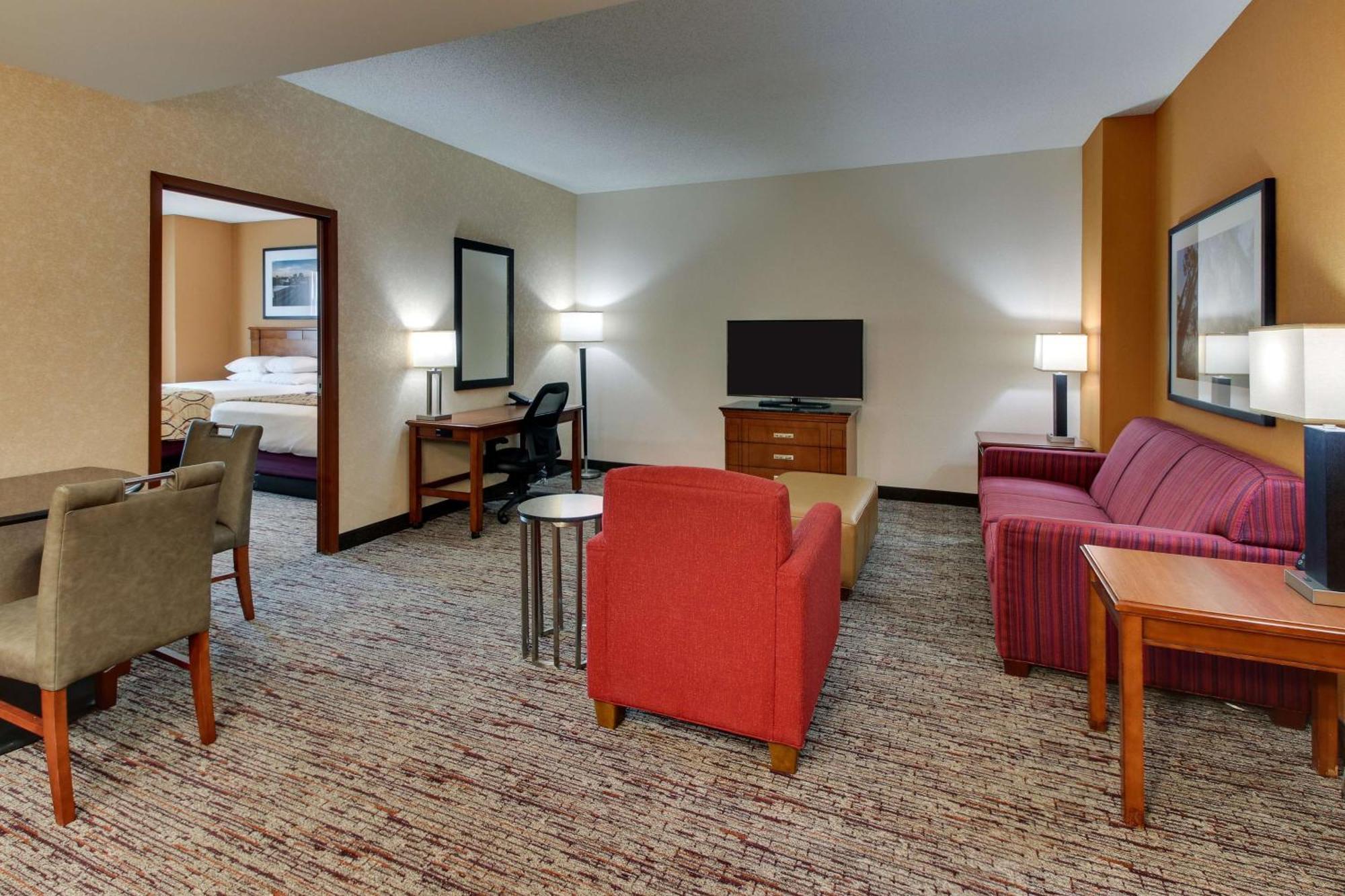 Drury Inn & Suites Меридиан Екстериор снимка