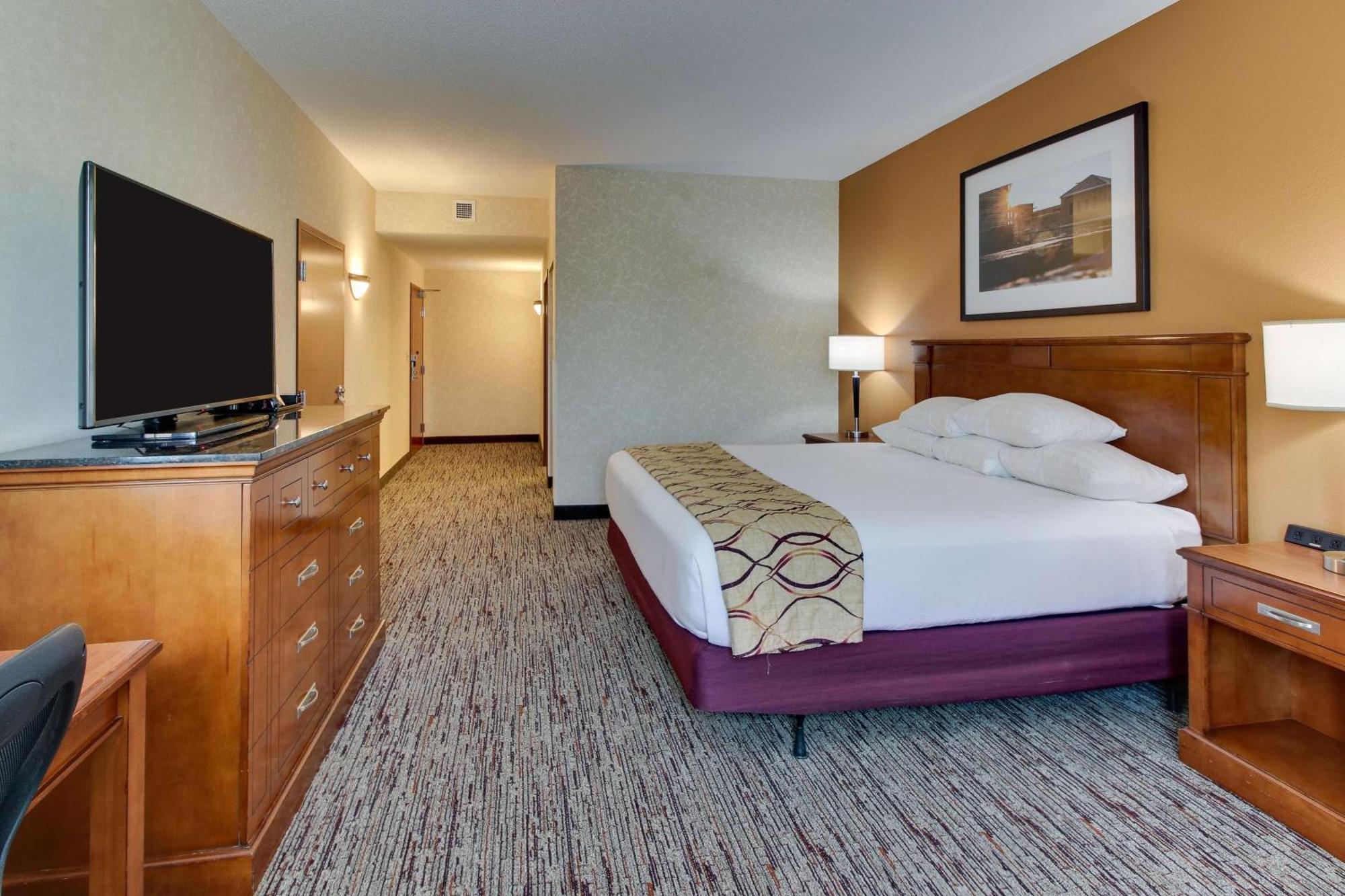 Drury Inn & Suites Меридиан Екстериор снимка