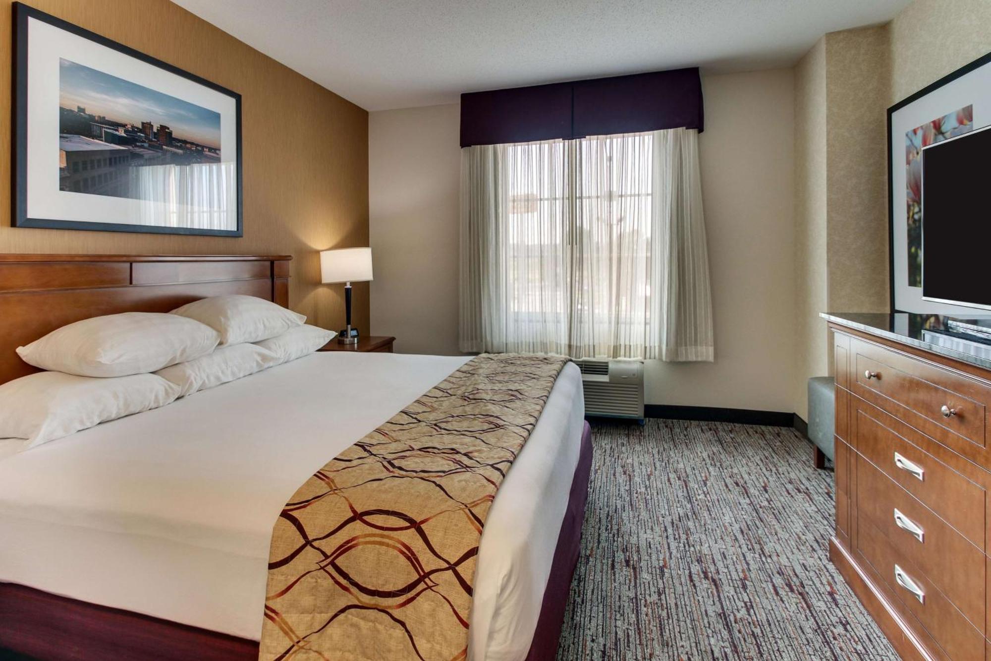 Drury Inn & Suites Меридиан Екстериор снимка