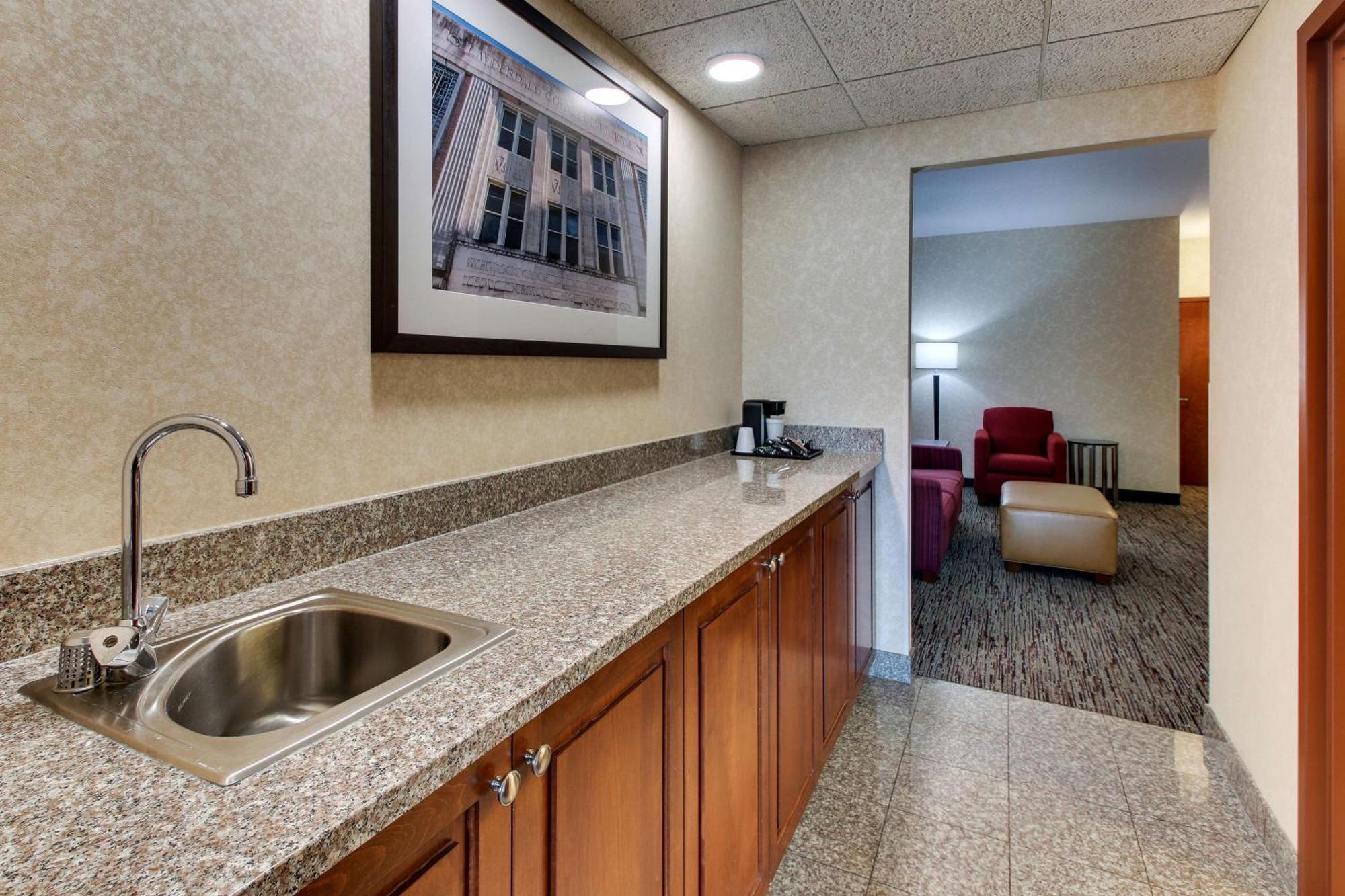 Drury Inn & Suites Меридиан Екстериор снимка